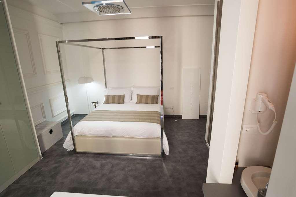 Hotel Santa Brigida Naples Room photo